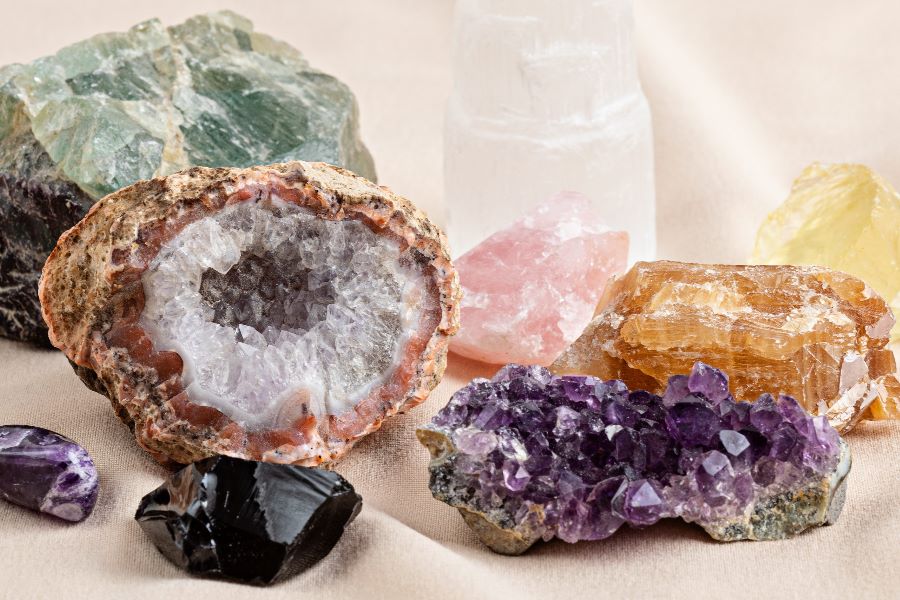 Various Crystals and Stones used in healing